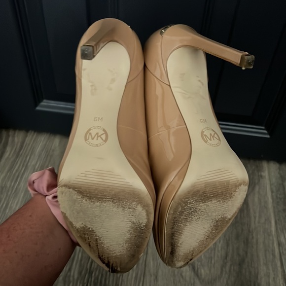 Michael Kors tan heel - Picture 5 of 5